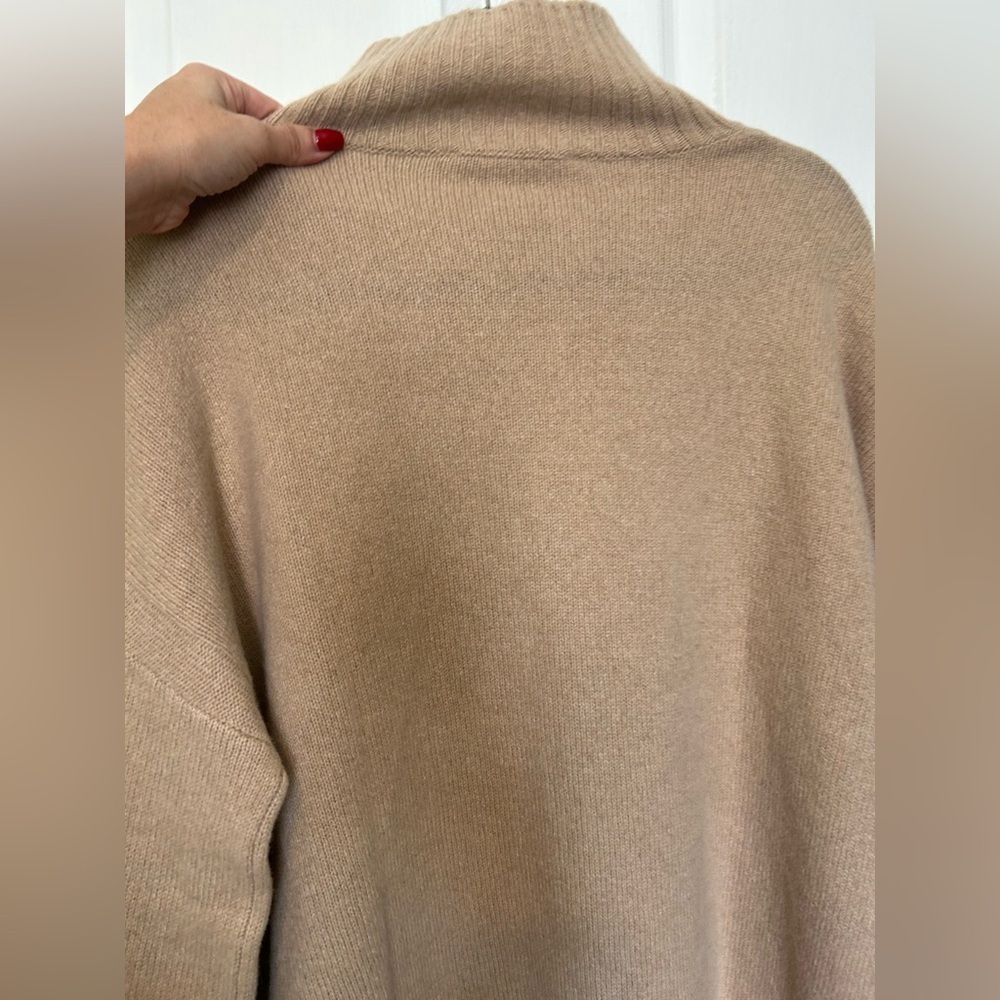 FRAME swingy turtleneck Cashmere Sweater Sz large - Picture 14 of 17